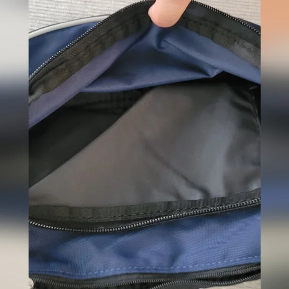 Nike Blue Waist/ Crossbody Bag - Picture 12 of 13